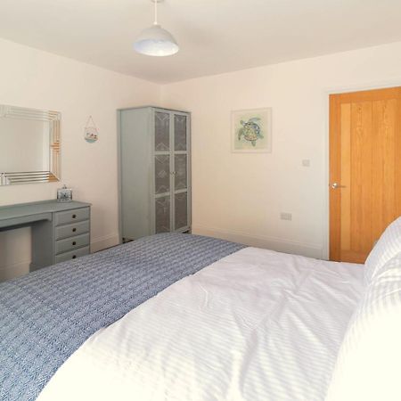 Lovely 2- Bedroom Apartment With Stunning Sea Views Worthing Extérieur photo