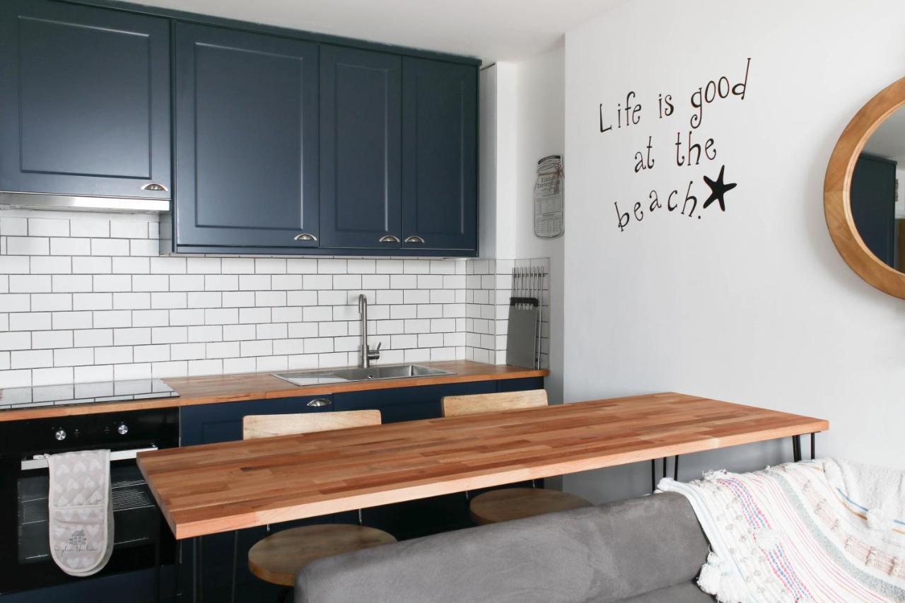 Lovely 2- Bedroom Apartment With Stunning Sea Views Worthing Extérieur photo